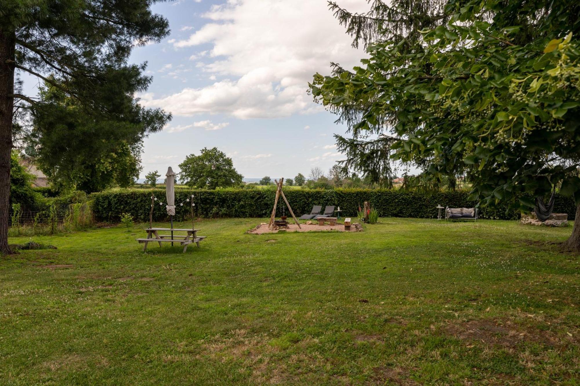 Domaine La Pomme De Pin Bed & Breakfast Louroux-de-Beaune Luaran gambar